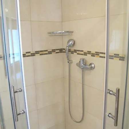 アパート Antonia