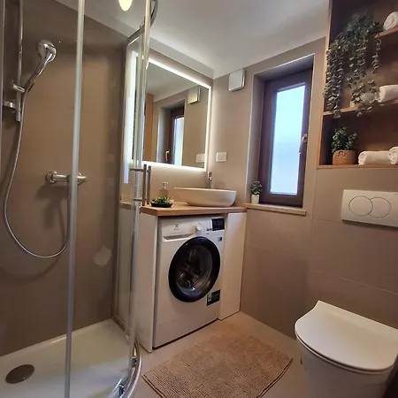 Antonia アパート *